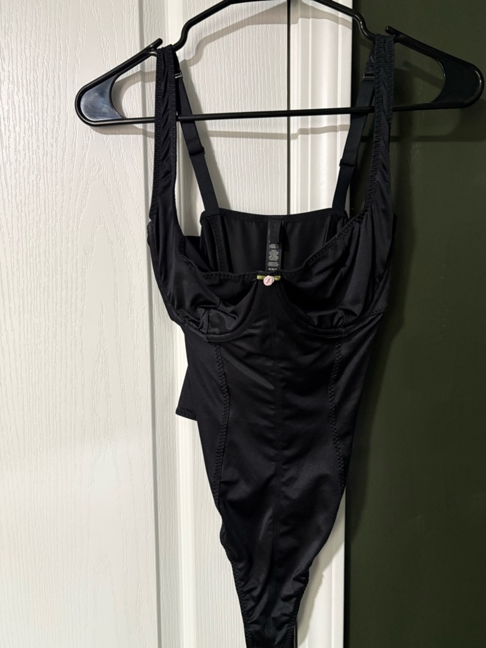 Size Medium SKIMS Satin Floral Corset Bodysuit Black & Pink